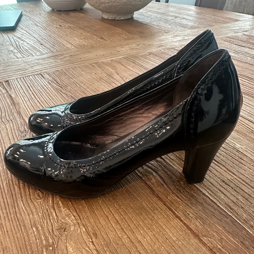 AGL Black Patent Pumps (Size 38)